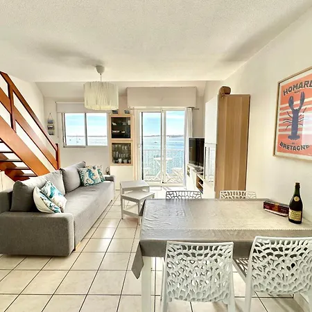 Apartmán Feet In The Water Breathtaking 180 Sea View! *